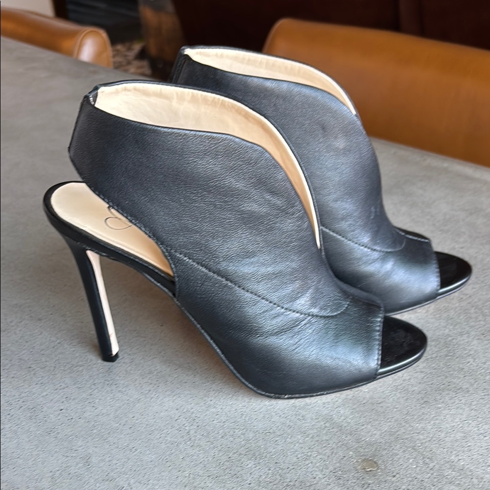 Chic Black Leather Women's Heels